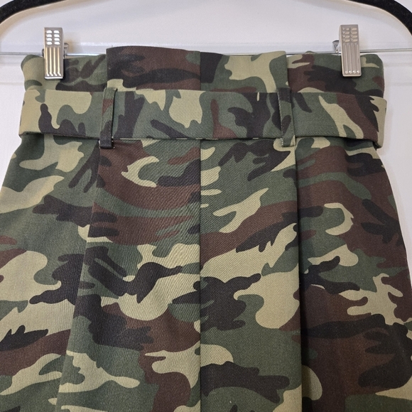 Lovers + Friends Camouflage Flex Waist  Skirt Size Small With Side Zipper - Picture 5 of 16